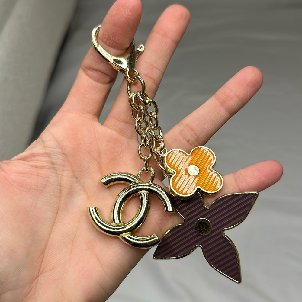 Purse decor